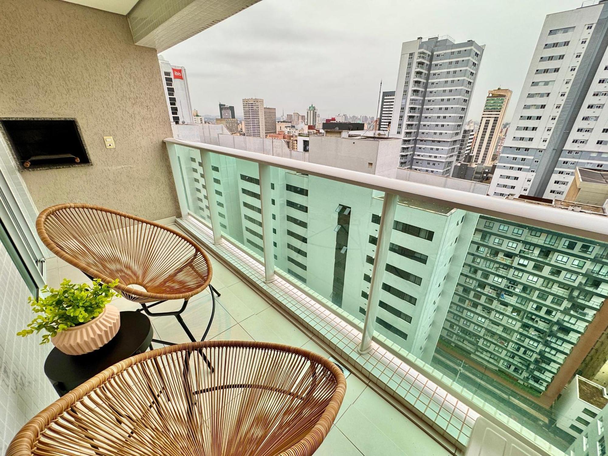 Lifespace Curitiba - Apartamentos Urooms Номер фото